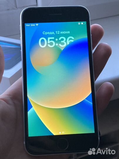 iPhone SE (2020), 64 ГБ