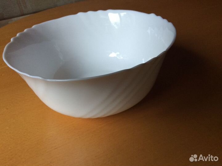 Большой салатник стеклокерамика