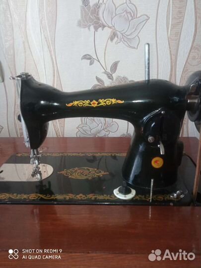 Швейная машина ножная