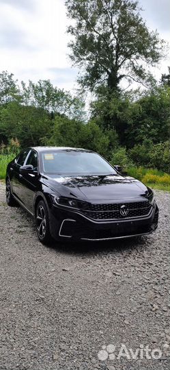 Volkswagen Passat 2.0 AMT, 2023, 15 км