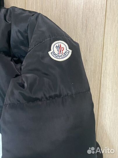 Пуховик женский moncler montcla