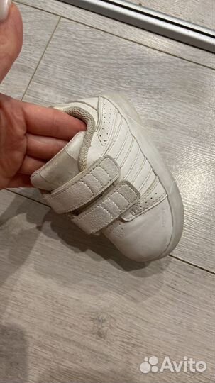 Кроссовки adidas детские