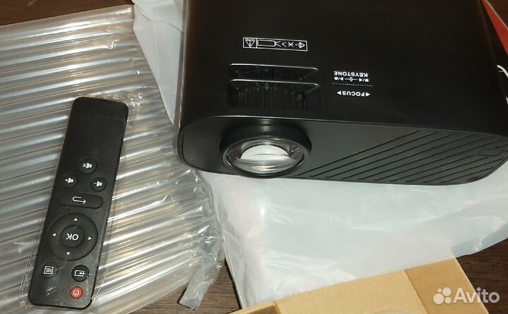 Проектор Portable LCD