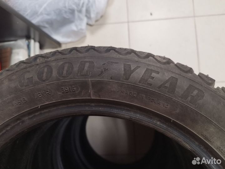 Goodyear UltraGrip Ice 195/55 R16 87