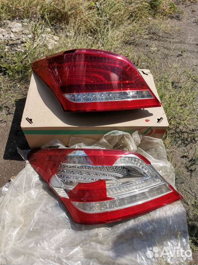 Фара левая задняя hyundai equus