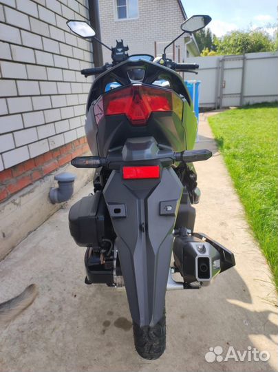 Скутер 49/150 Vento inferno