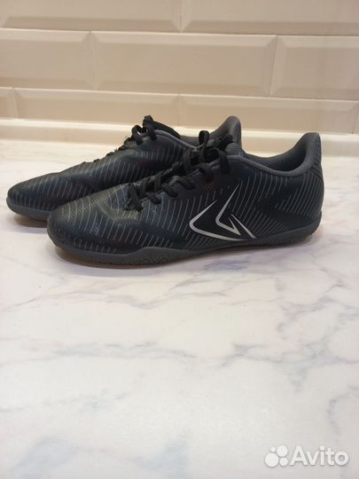 Футзалки demix