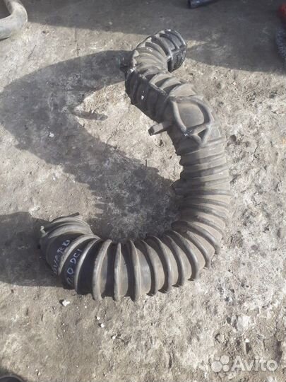 Патрубок воздушного фильтра Renault Trafic