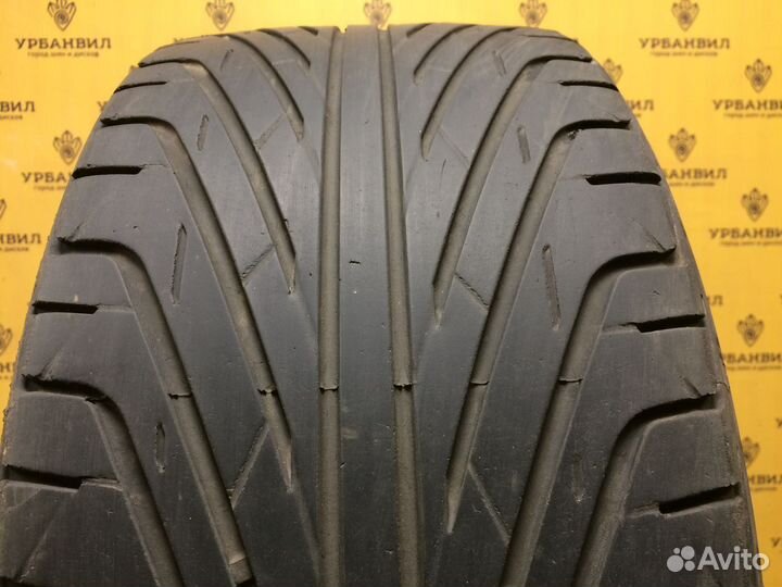 Triangle TR968 235/35 R19 91W