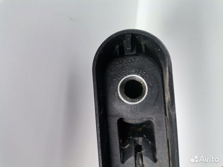 Щеткодержатель задний Citroen C5 2001