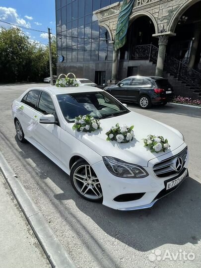 Свадебные украшения на машину