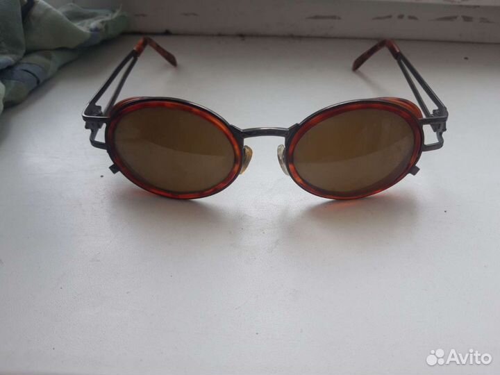 Солнцезащитные очки