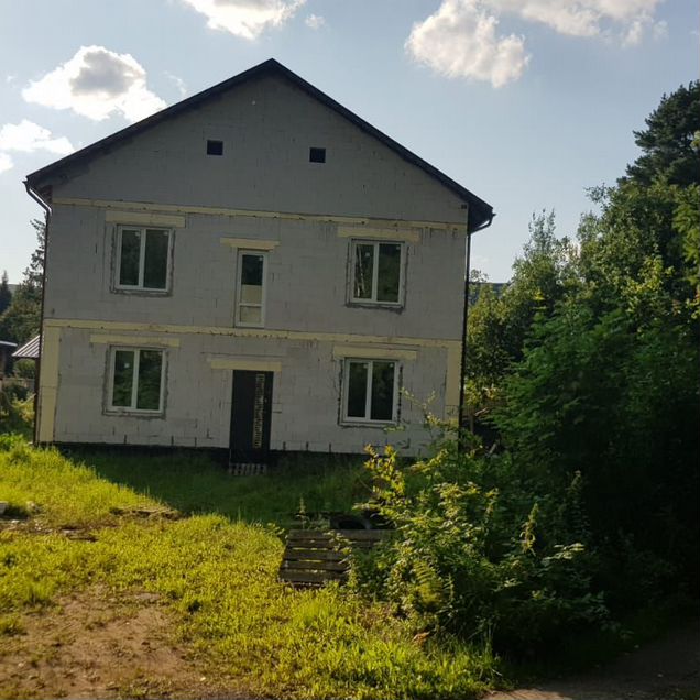 Недостроен: Дом 164 м² на участке 8,2 сот.