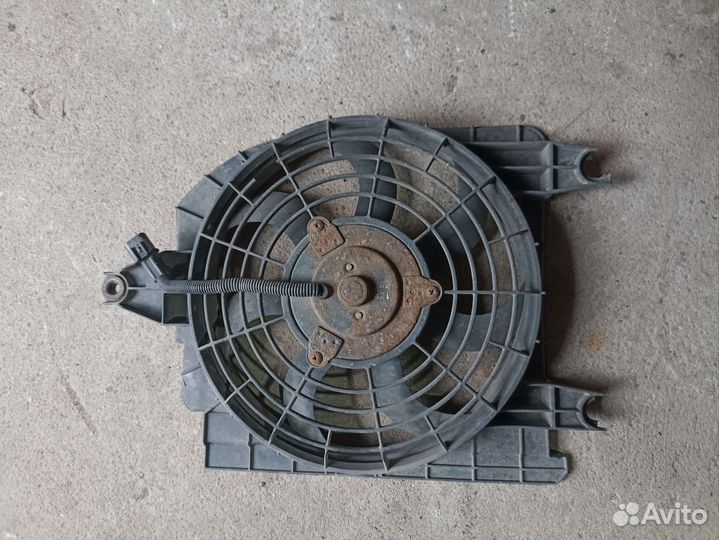 Диффузор радиатора кондиционера Kia Rio 1 00-05г