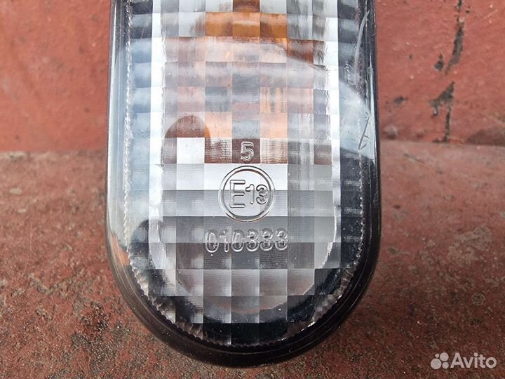 Повторитель на крыло Volkswagen Passat B5