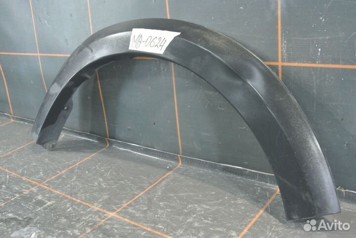 Накладка крыла переднего-Renault Sandero Stepway 1