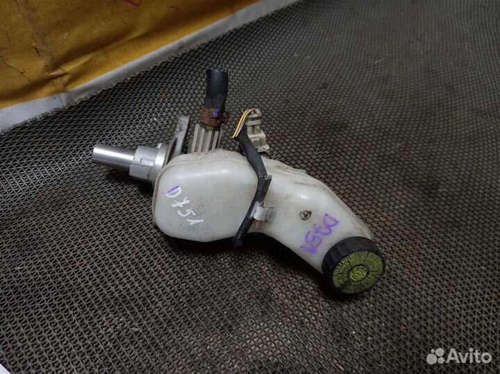 Главный тормозной цилиндр toyota auris ZRE151