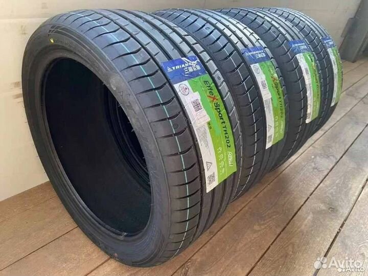 Triangle EffeXSport TH202 255/35 R19 96Y