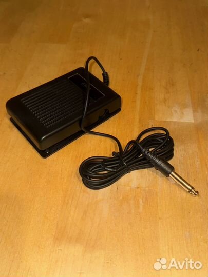 Педаль для синтезатора