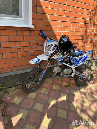 Motoland Apex 125E