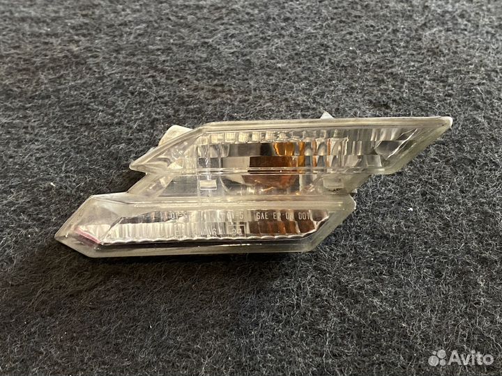 Повторитель поворота правый BMW 6 e63 e64