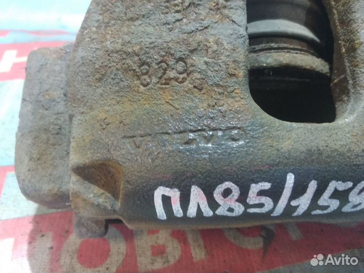 Суппорт передний левый Вольво S80