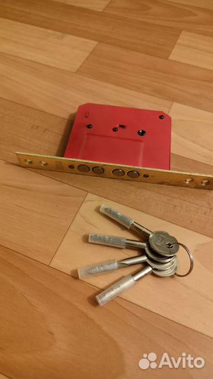 Замок врезной