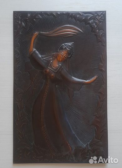 Панно чеканка 