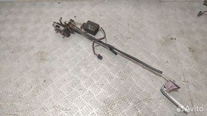 Передний правый механизм двери Приора