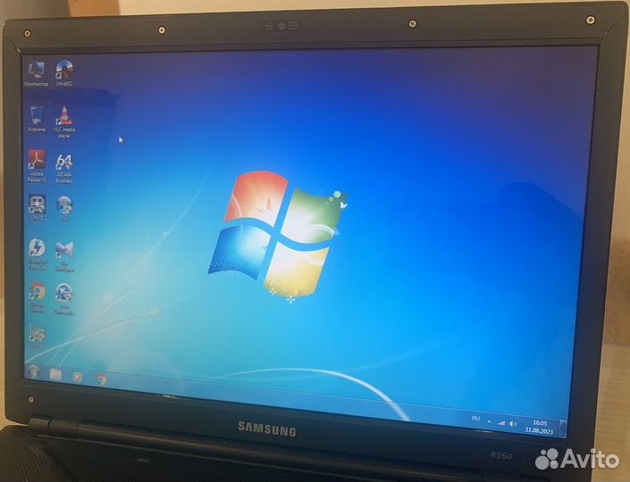 Samsung r560