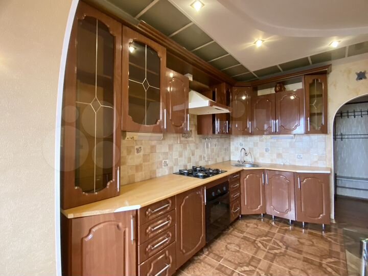 3-к. квартира, 64 м², 8/10 эт.