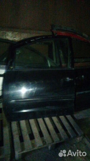Дверь передняя левая Форд Гелакси 99г.(железо)