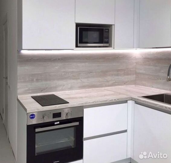 Кухонный гарнитур новый угловой