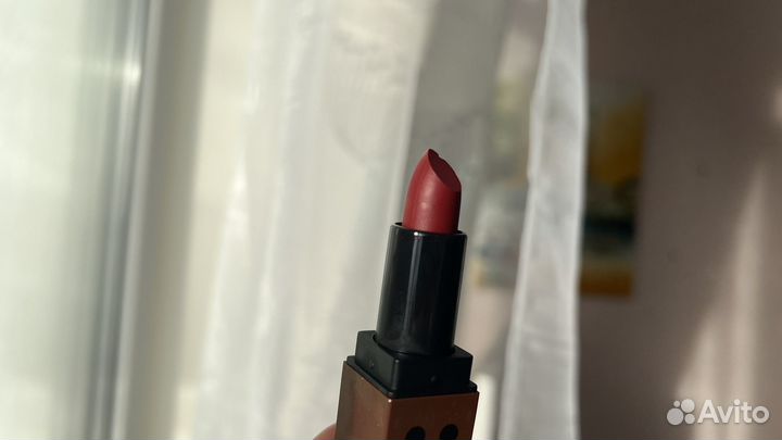 Губная помада новая