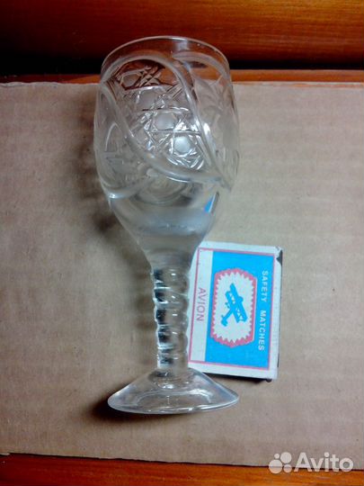 Бокалы,рюмки и стаканы