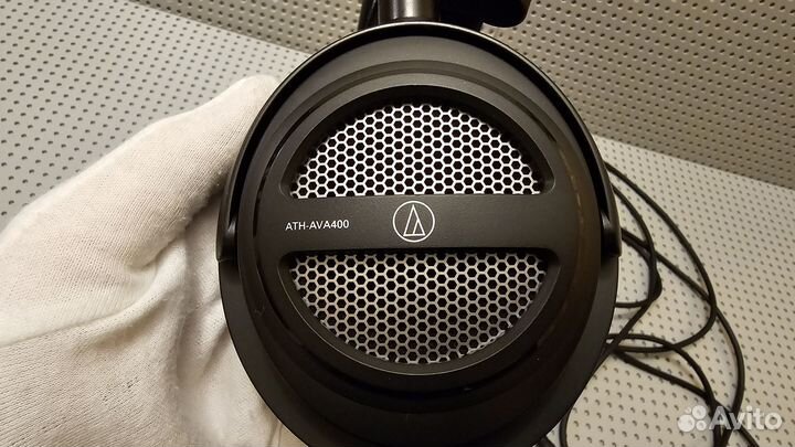 Наушники Audio-Technica ATH-AVA400