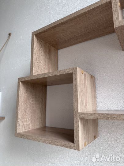 Полка настенная 89 на 55 см