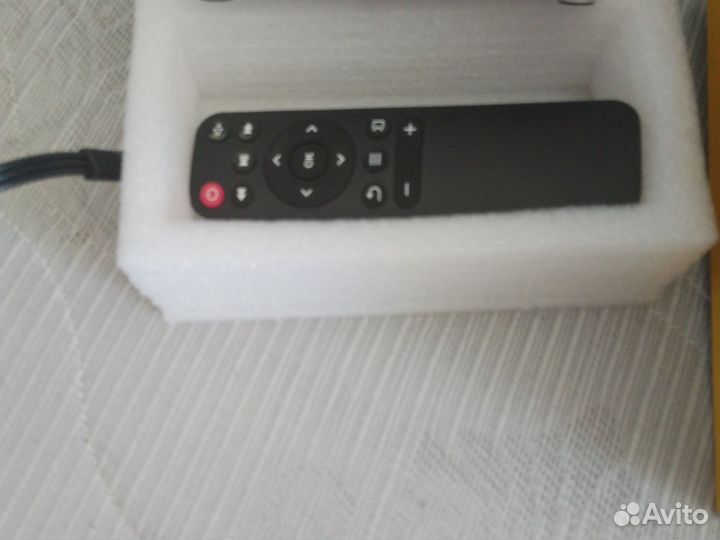 Домашний кинотеатр LED Projector