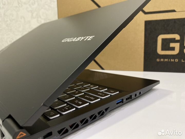 Мощный игровой ноутбук