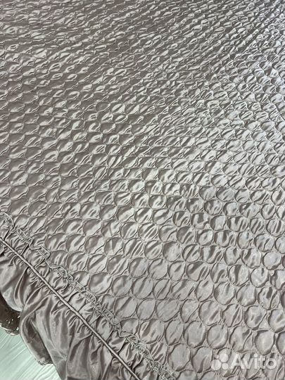 Покрывало на 2 х спальную кровать, с подушками