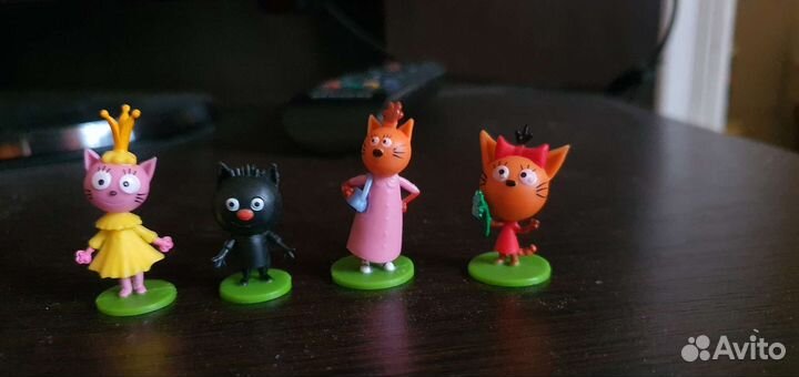 Игрушки из киндера