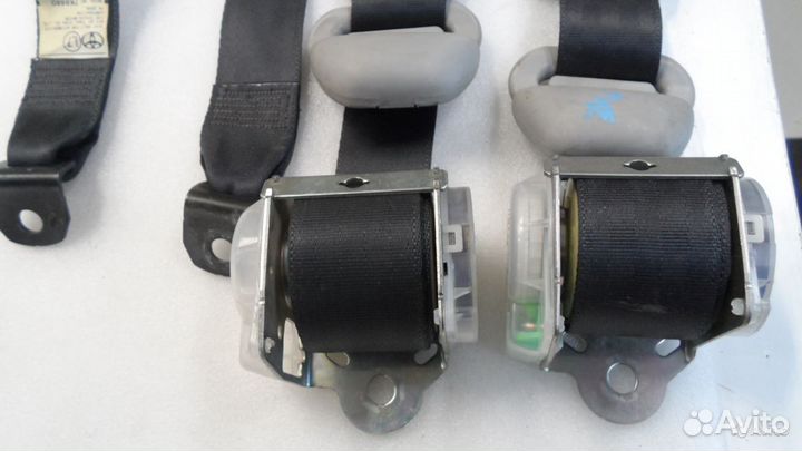 Ремень безопасности задний Toyota Probox