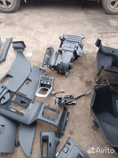 Пластик салона Geely Emgrand EC7