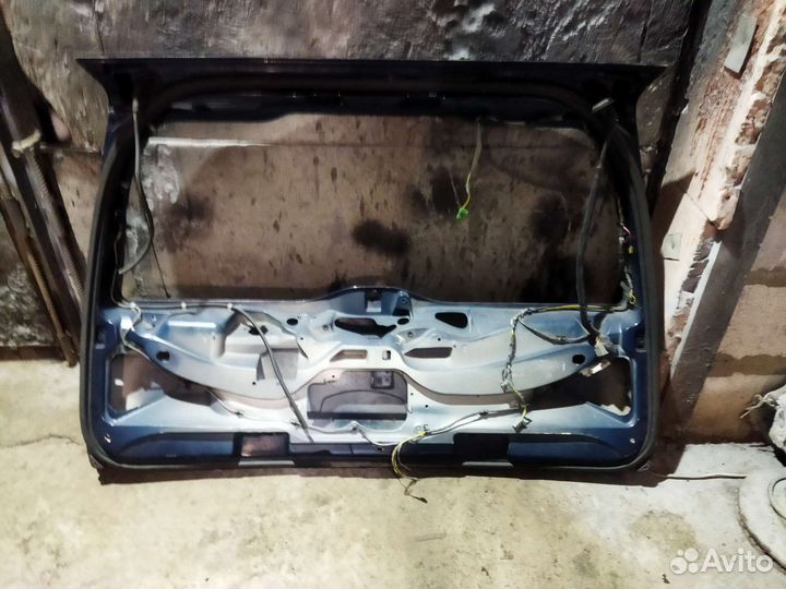 Дверь багажника volvo xc70