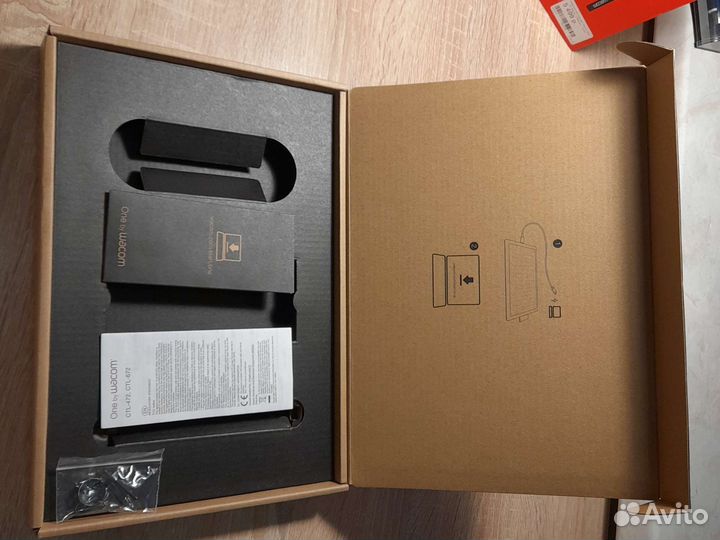 Wacom One Medium + Corel Paint Shop Pro 2020