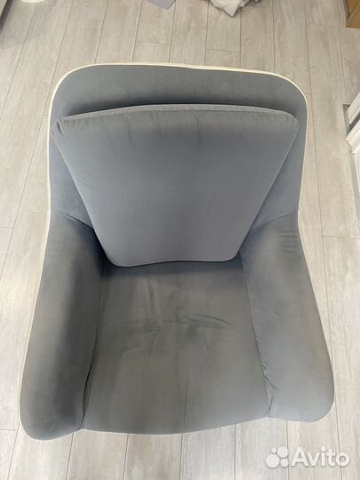 Кресло на колесиках