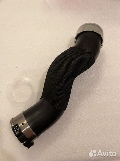 Патрубок интеркулера левый BMW X5 X6 F15 F16