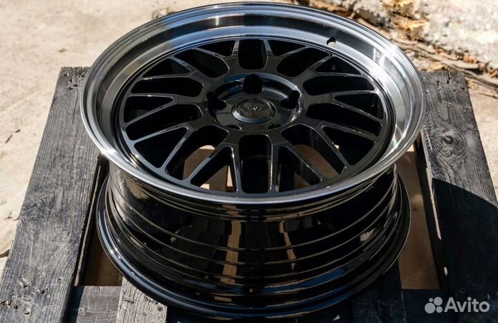 Диски новые Rays r18 5x114.3