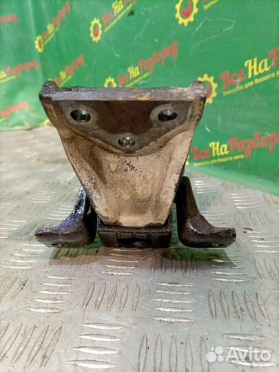 Подушка двигателя правая Mitsubishi Lancer 9 седан