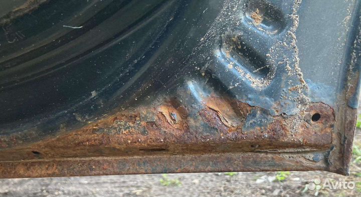 Задняя правая дверь Niva Chevrolet